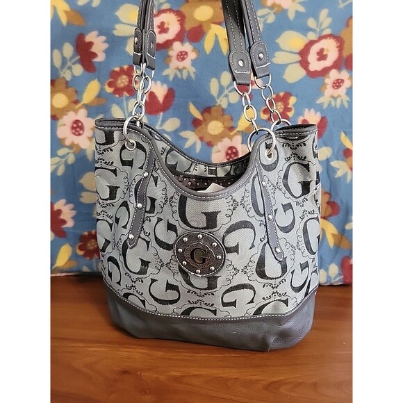 Guess Shoulder Bag - Picture 1 of 8